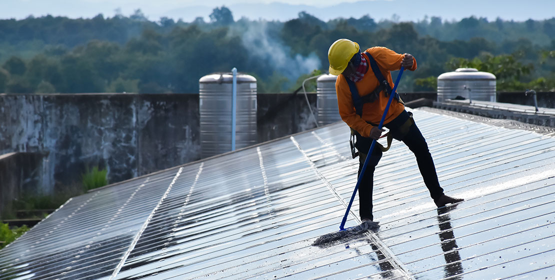 Commercial Roof Cleaning Guide In Dallas & Forth Worth
