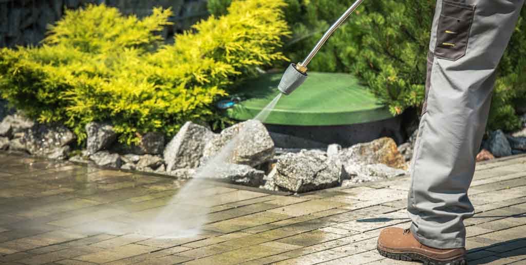 Should You Power Wash Your House In Spring Or Fall?